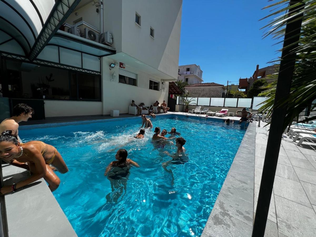 Hotel Ardea Ριτσόνε Εξωτερικό φωτογραφία